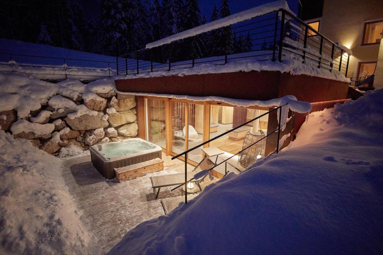 Natura Boutique Chalet Wellness Spa Доббиако Экстерьер фото
